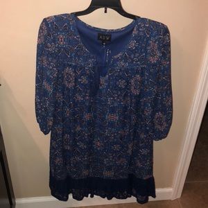 Floral dress with lace detail